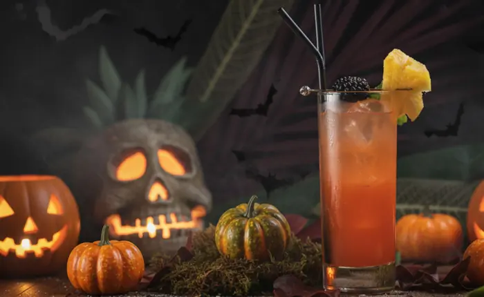 Halloween-Getränke & Cocktails: 7 einfache Rezepte & gruselige Spirituosen