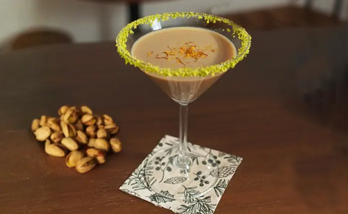 Dubai Martini - Entdecke den Trendigen Cocktail aus Pistazie, Schokolade und Espresso 