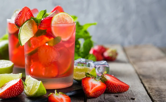 Erdbeer Mojito – fruchtiges Rezept für den perfekten Sundowner