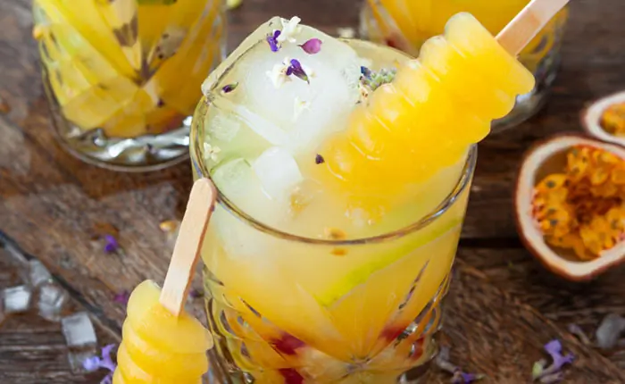 Popsicle Cocktails: Sommerdrinks mit Wassereis