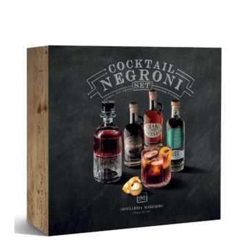 Marzadro Geschenk-Set „Negroni“ inkl. Karaffe und 2 Gläsern / 16-45 % Vol./ 3 x 0,2 Liter-Flasche in Box