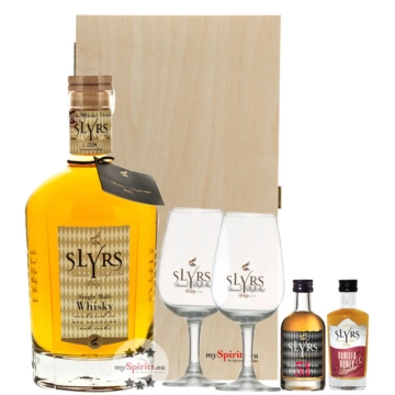 Slyrs Set: Single Malt Whisky (43 % Vol. / 0,7l) & je 5cl Whisky 51 (51%) + Vanilla & Honey (30%) + 2x Glas in mySpirits Holzkiste