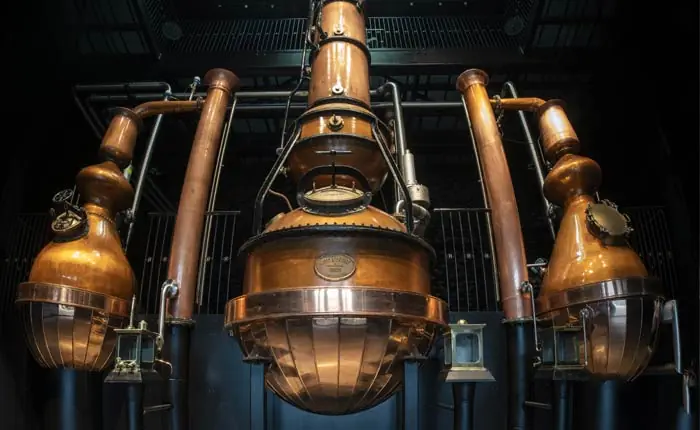 Der Gin wird im Bennet Pot Still gebrannt Der Gin wird im Bennet Pot Still gebrannt